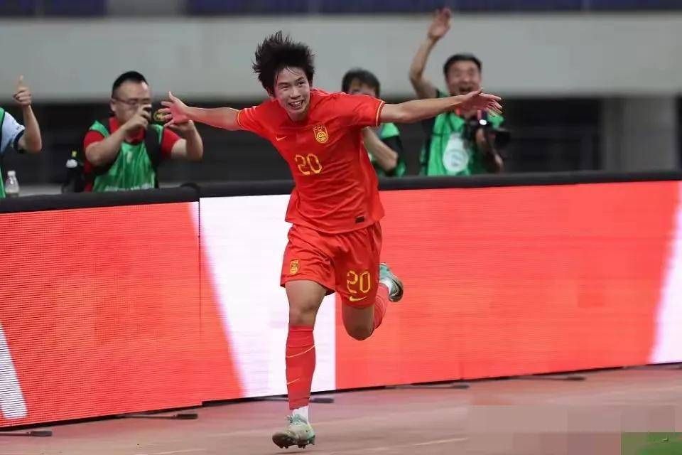郜林梅开二度助申花大胜恒大的简单介绍