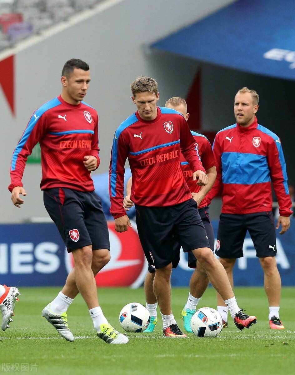 捷克小组赛中战胜对手晋级欧洲杯