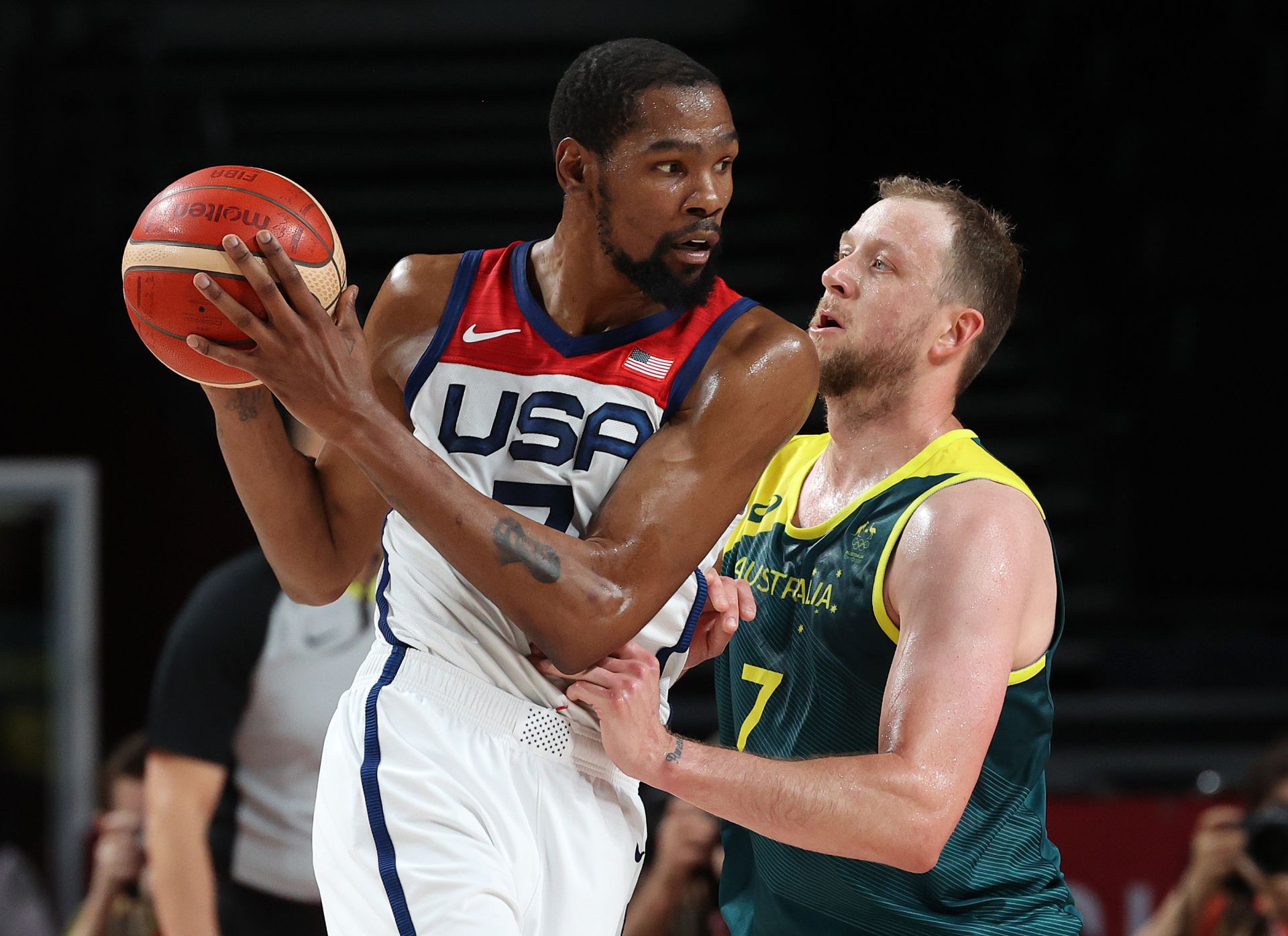 包含澳大利亚篮球联赛强队遭逆转，备战调整策略的词条