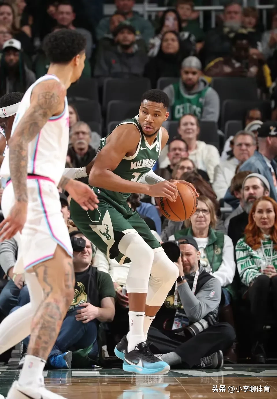 雄鹿大胜对手,东部排名牢不可破 雄鹿大胜对手,东部排名牢不可破