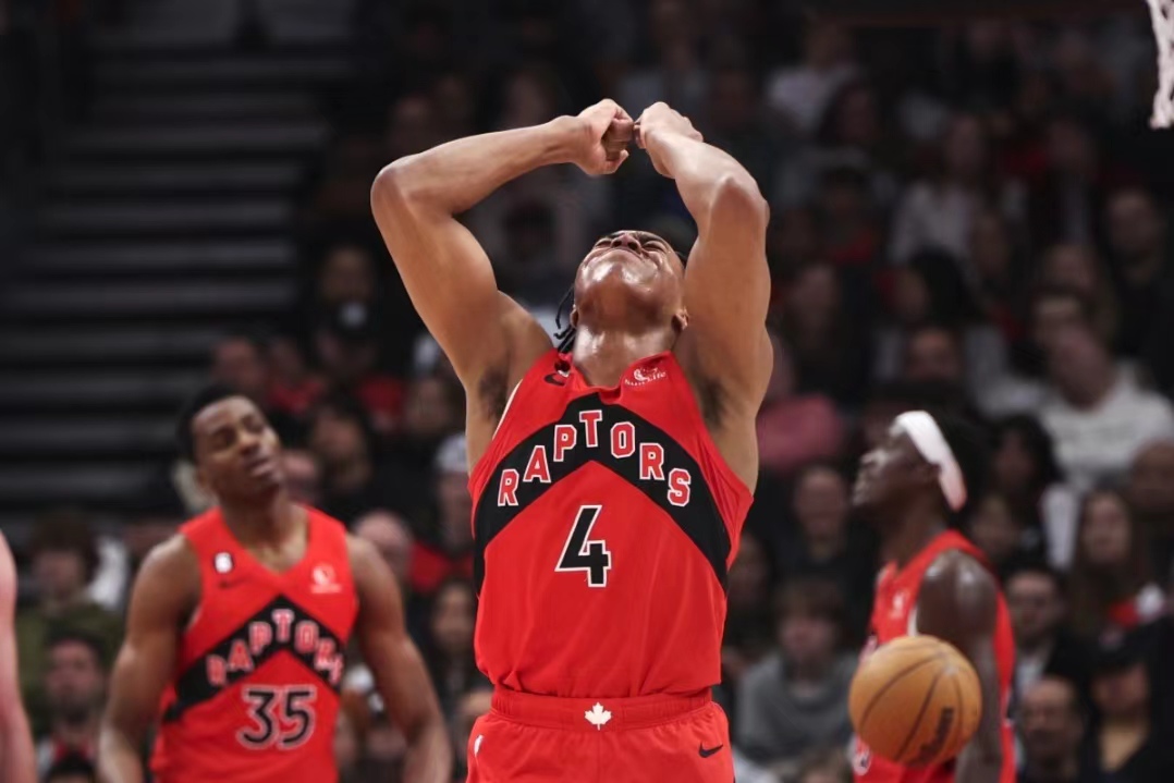 猛龙大胜活塞，保持不败领先优势