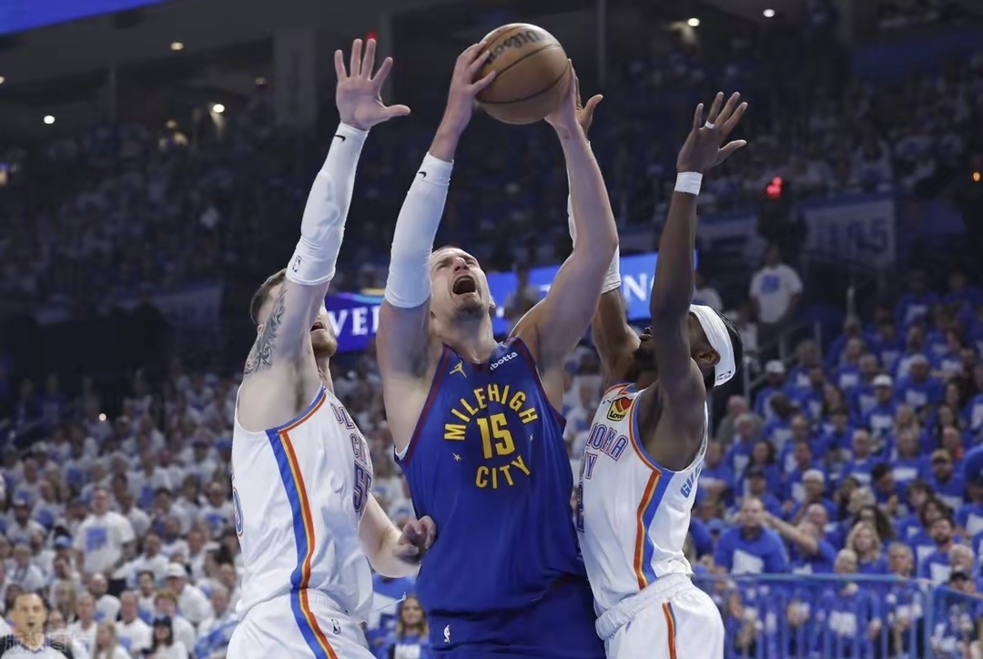 爵士轻取掘金，场均三双未能阻击的简单介绍