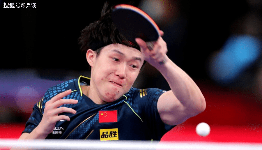 广岛三箭实力碾压对手，晋级淘汰赛的简单介绍