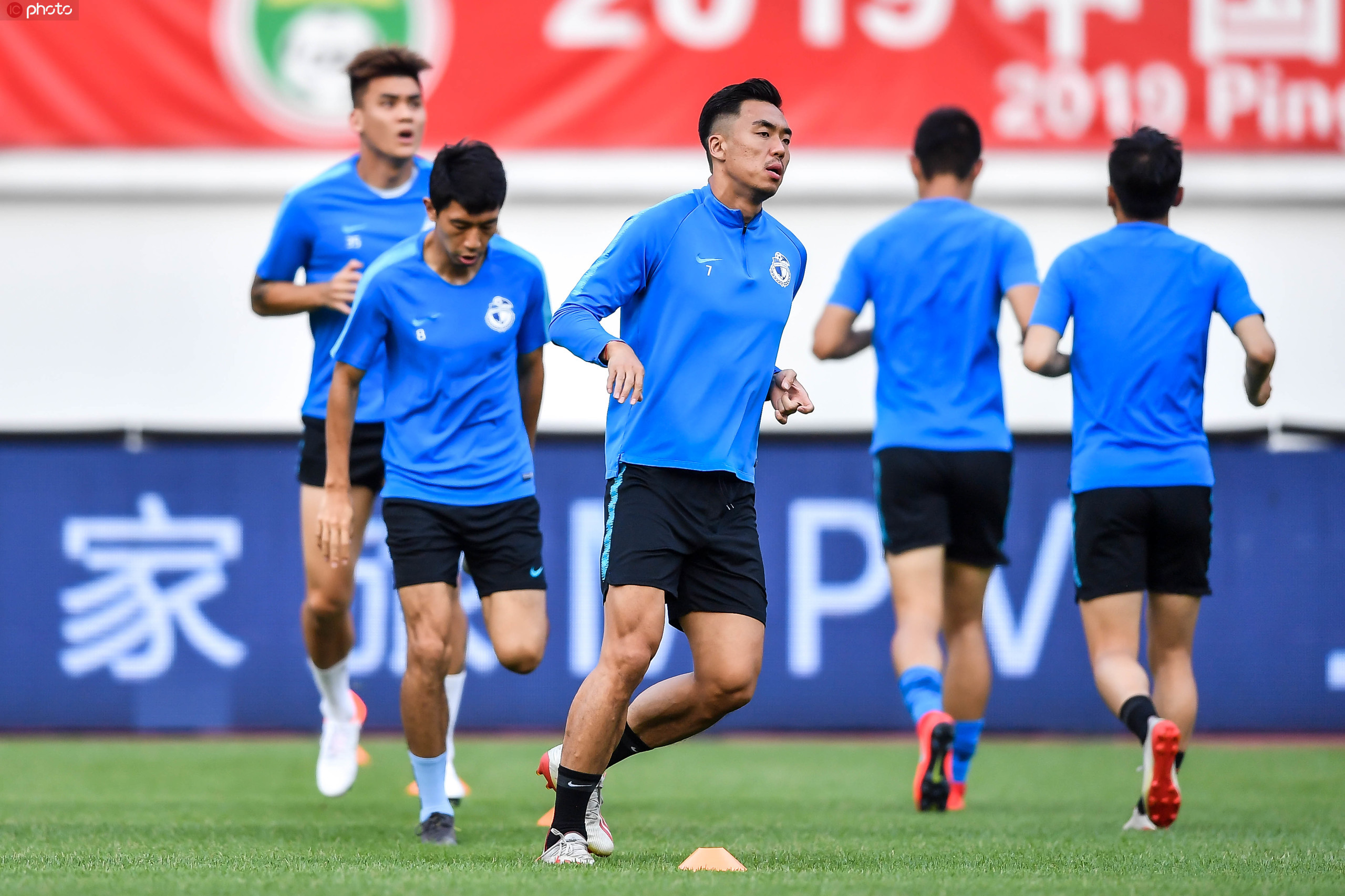 大连一方球员状态火热,备战士气高昂的简单介绍 大连一方球员状态火热,备战士气高昂的简单介绍